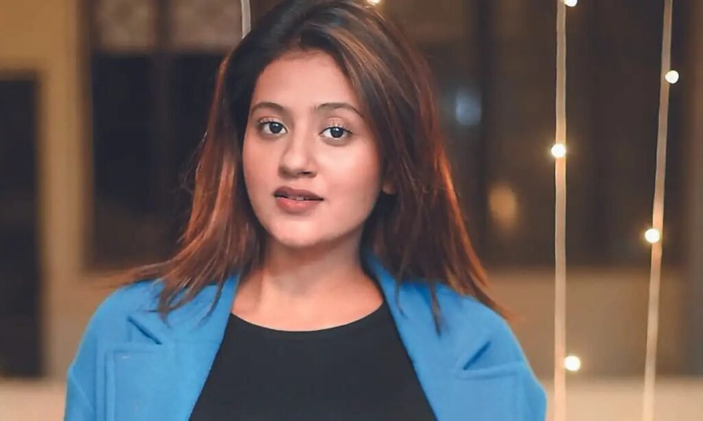 Anjali Arora Education